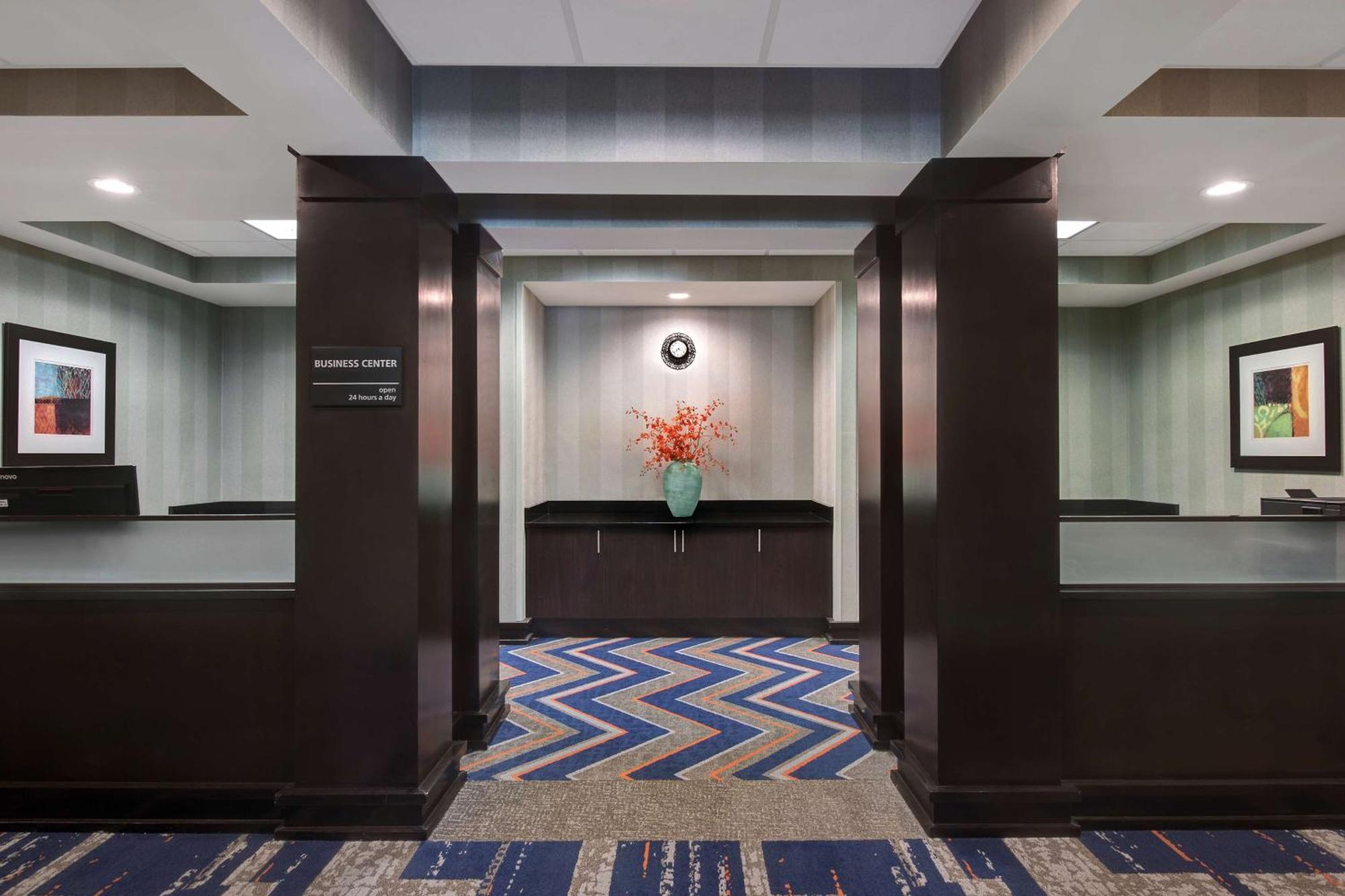 Hampton Inn Anderson/Alliance Business Park Exterior photo