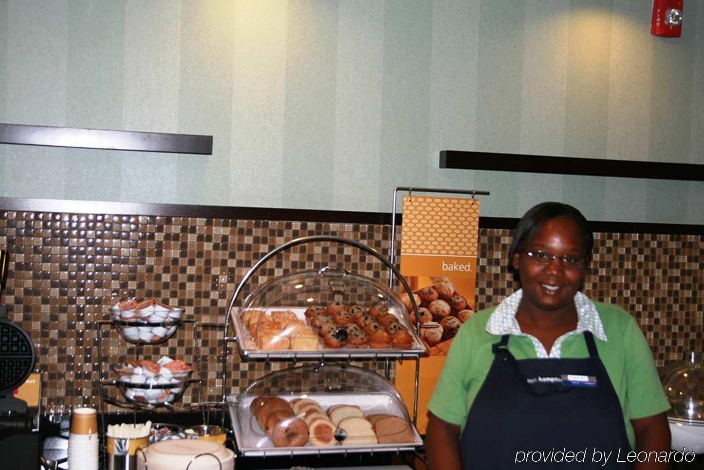 Hampton Inn Anderson/Alliance Business Park Restaurant photo