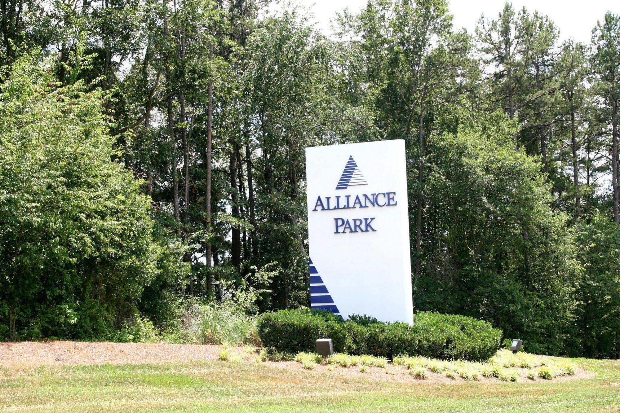 Hampton Inn Anderson/Alliance Business Park Exterior photo